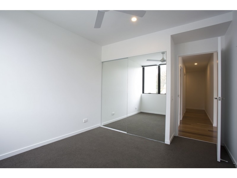 1 Hart street, Ashmore QLD 4214