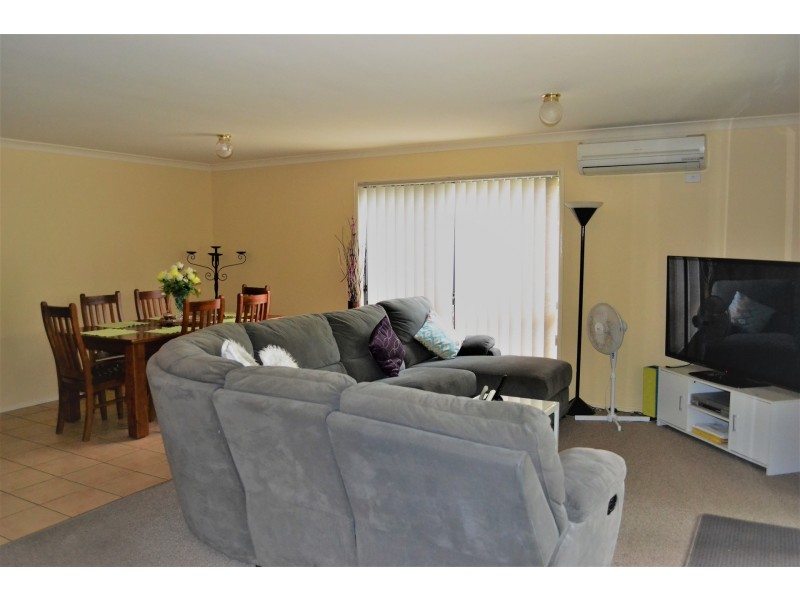 1-15 Santa Isobel Blvd, Pacific Pines QLD 4211