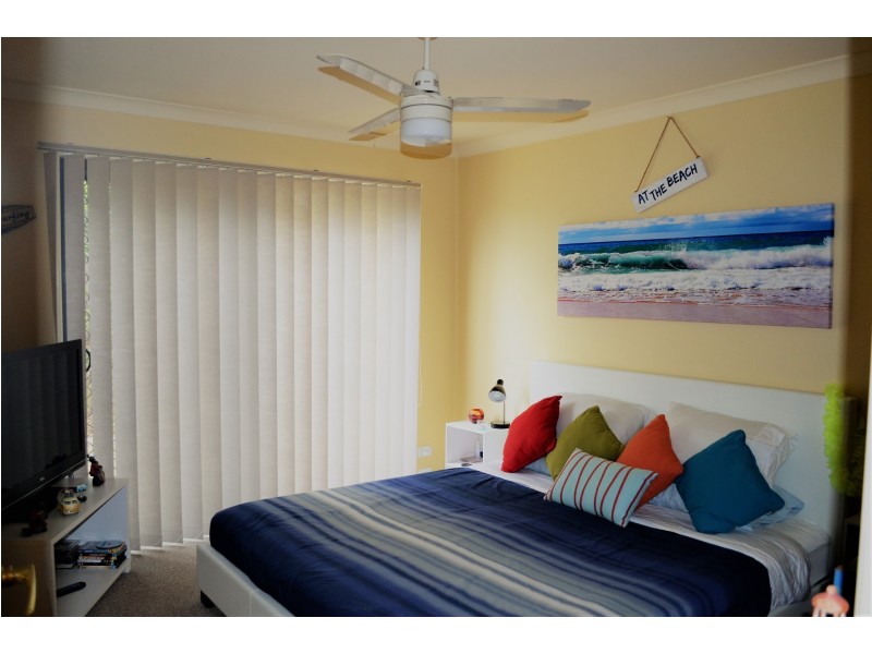 1-15 Santa Isobel Blvd, Pacific Pines QLD 4211