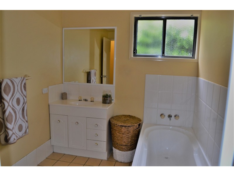 1-15 Santa Isobel Blvd, Pacific Pines QLD 4211