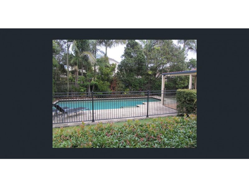 12 Benjamin Place, Sinnamon Park QLD 4073