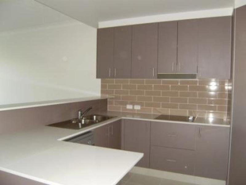 28/1 Acacia Court, Robina QLD 4226