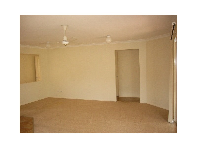 65 Manchester Street, Eight Mile Plains QLD 4113