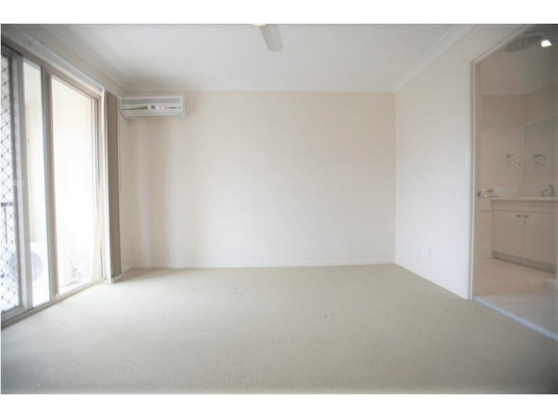 28 Coora Street, Wishart QLD 4122