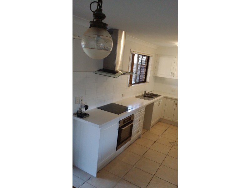 9 Pavuvu Street, Mansfield QLD 4122