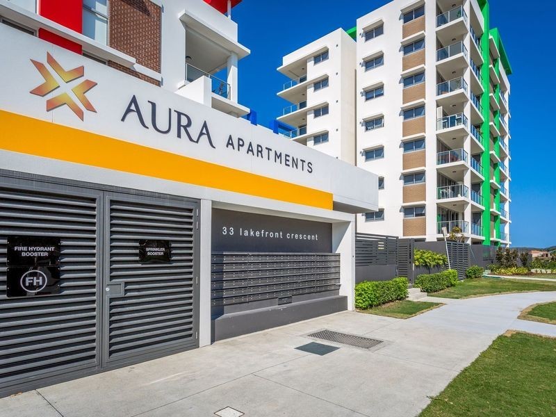 162/33 Lakefront Crescent, Varsity Lakes QLD 4227