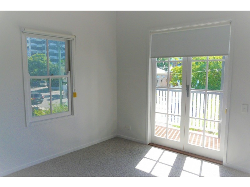 100/28 Wolseley Street, Woolloongabba QLD 4102