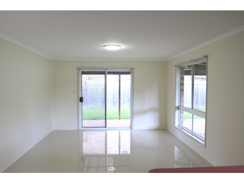 3 Chotai Place, Coopers Plains QLD 4108