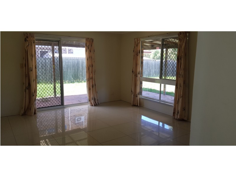 3 Chotai Place, Coopers Plains QLD 4108