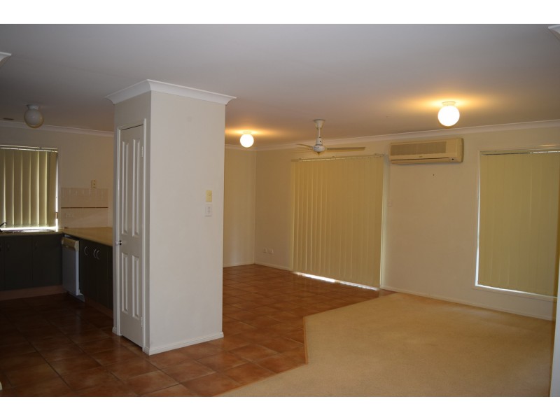 70 Manchester Street, Eight Mile Plains QLD 4113