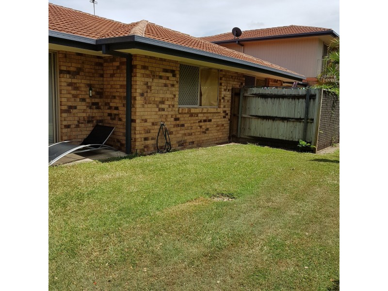 villa */11 waterford court, Bundall QLD 4217