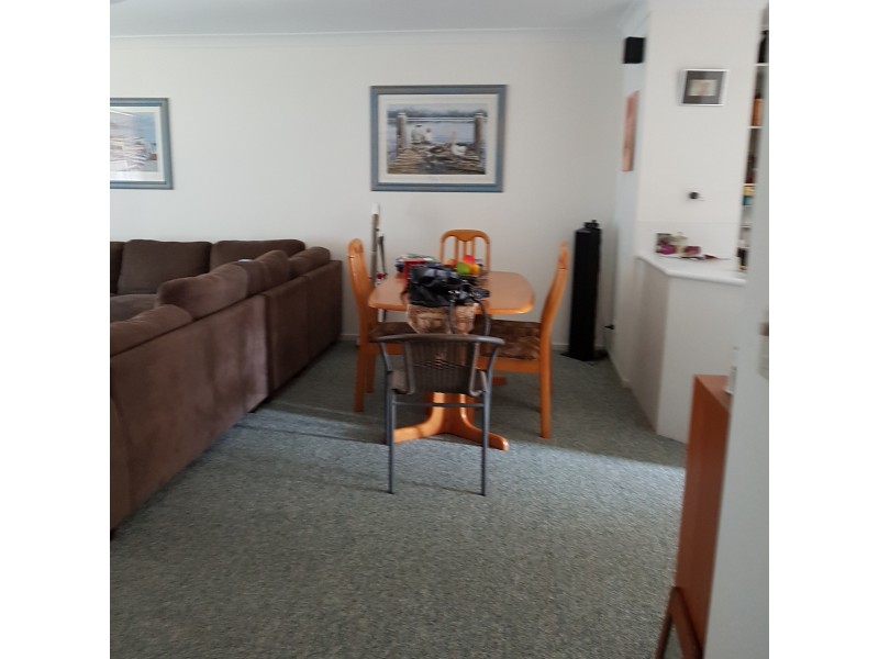 villa */11 waterford court, Bundall QLD 4217