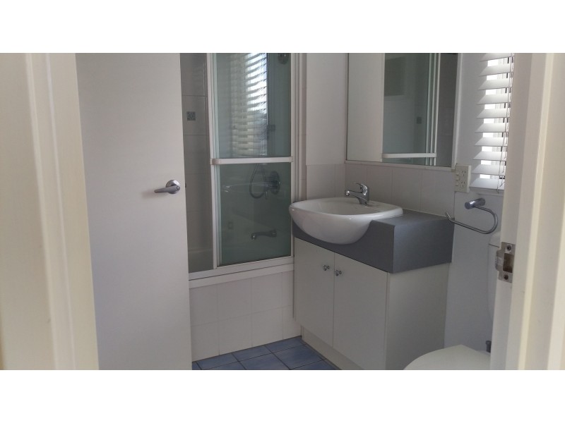 18 Dunmore Terrace, Auchenflower QLD 4066