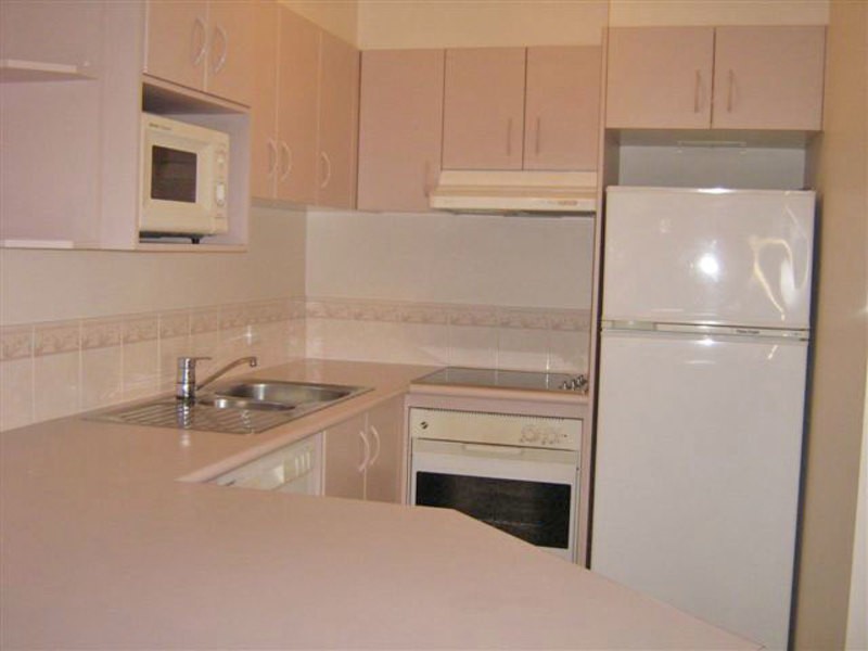 12/57 Worendo Street, Southport QLD 4215