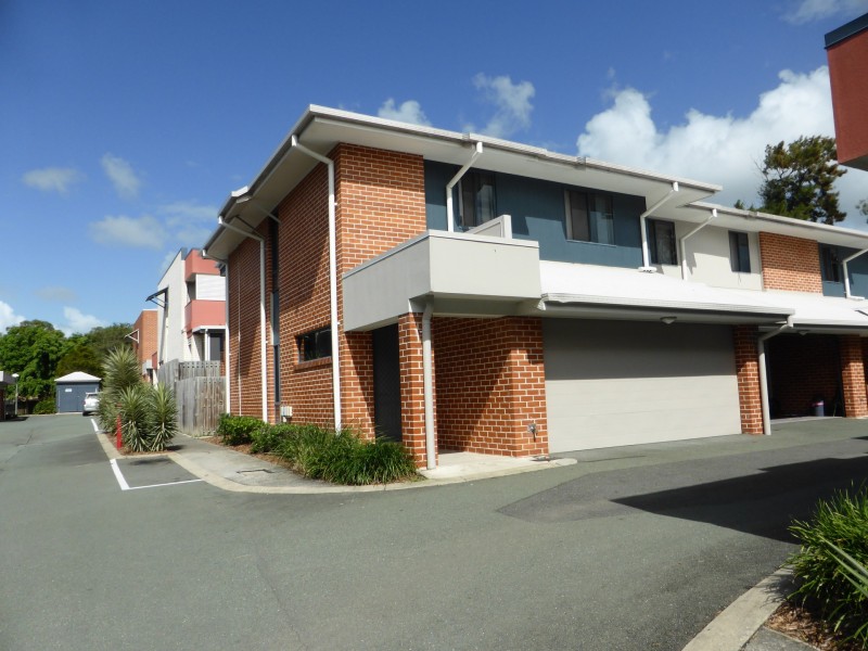 6/170 Whiting Street, Labrador QLD 4215