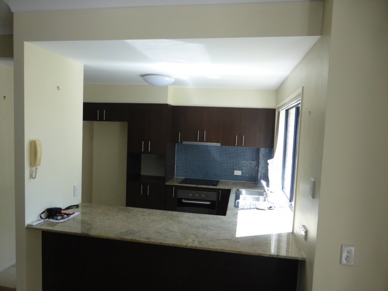 6/170 Whiting Street, Labrador QLD 4215