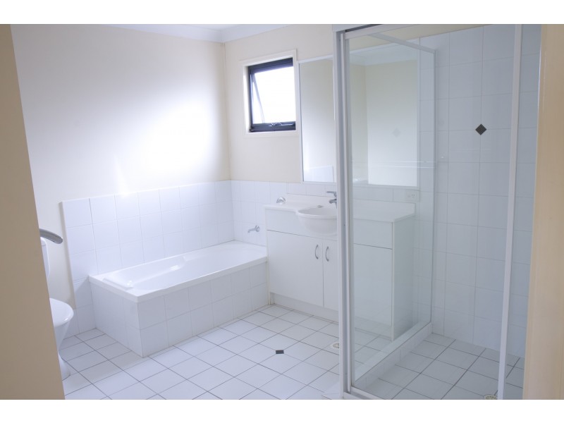 6/1 Charlotte, Carina QLD 4152