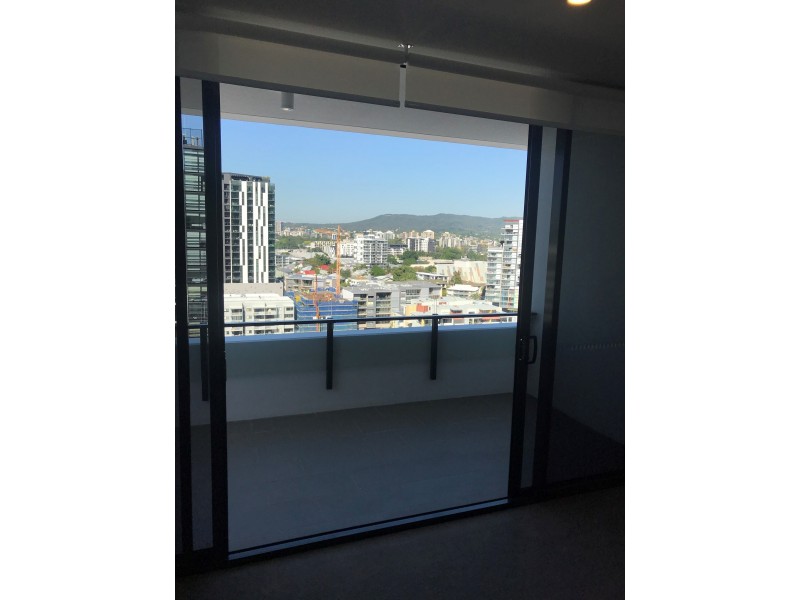 EVE 1406/28 Merivale Street, South Brisbane QLD 4101