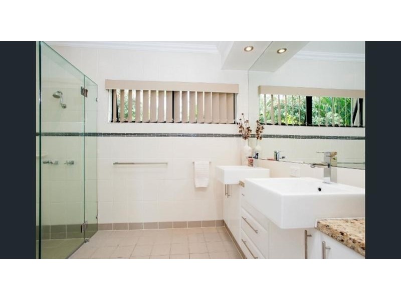 11 salamau street, Runaway Bay QLD 4216