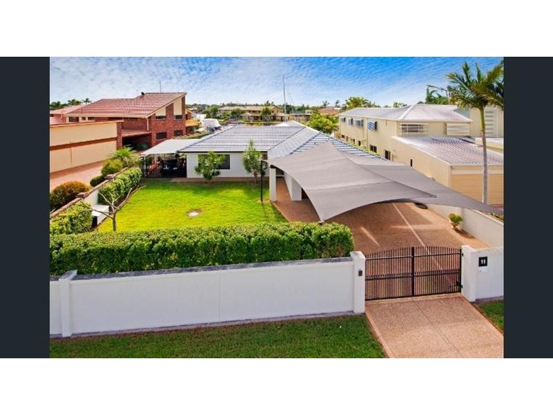 11 salamau street, Runaway Bay QLD 4216