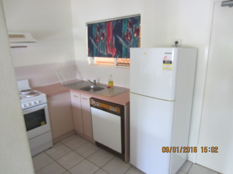 230/191 mcleod street, Cairns North QLD 4870