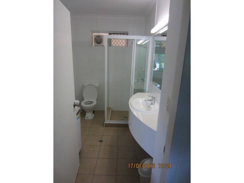 230/191 mcleod street, Cairns North QLD 4870