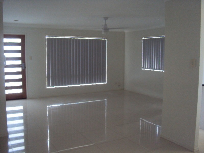 4/50 Clarks Road, Loganholme QLD 4129