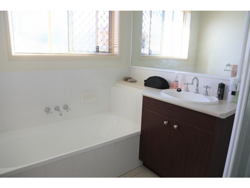 28 Coora Street, Wishart QLD 4122