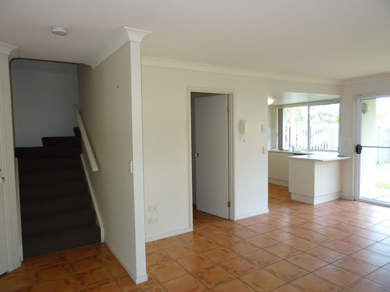 19 Harrow Place, Arundel QLD 4214