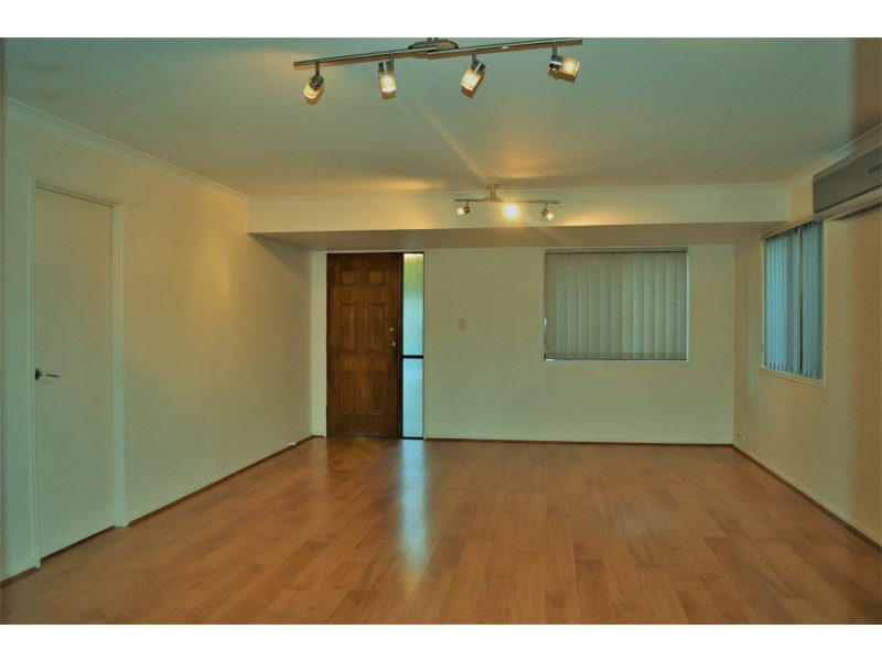 25/1-15 Santa Isobel Blvd, Pacific Pines QLD 4211