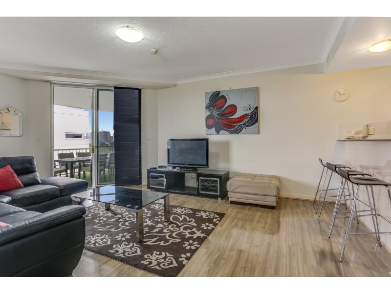 18 Dunmore Terrace, Auchenflower QLD 4066