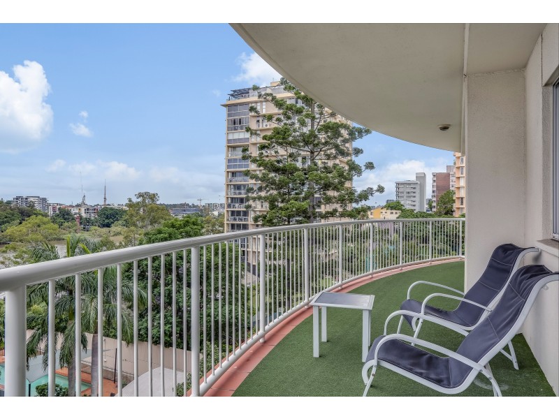 18 Dunmore Terrace, Auchenflower QLD 4066