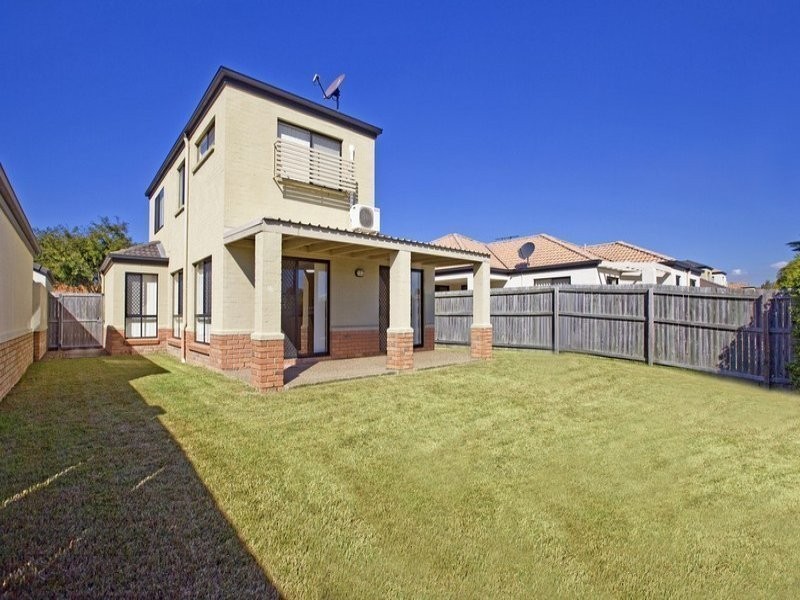 7 Charlotte Street, Carina QLD 4152