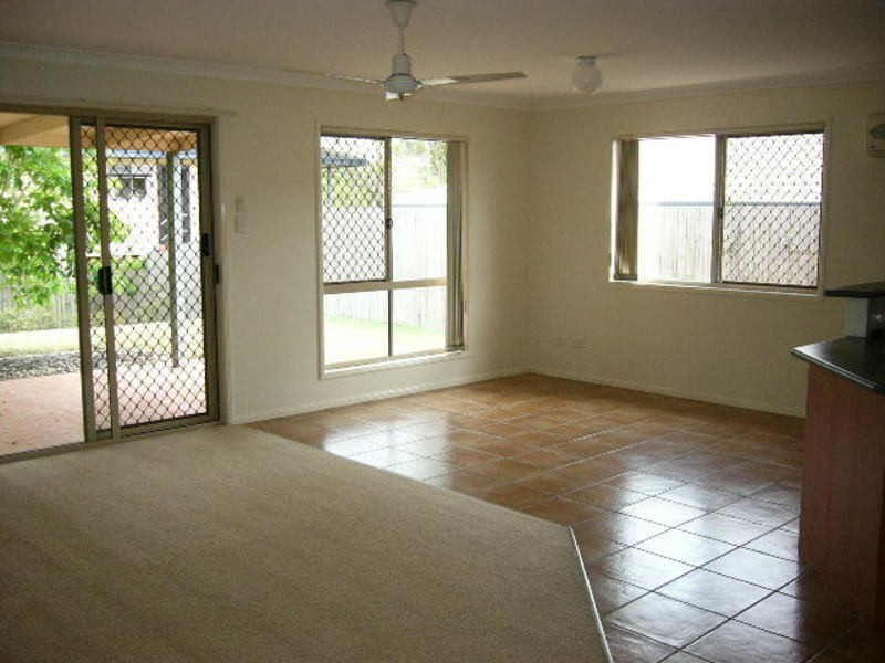 72 Manchester Street, Eight Mile Plains QLD 4113