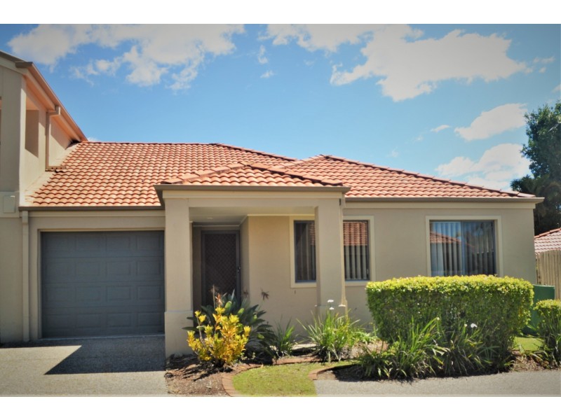 16/1-15 Santa Isobel Blvd, Pacific Pines QLD 4211