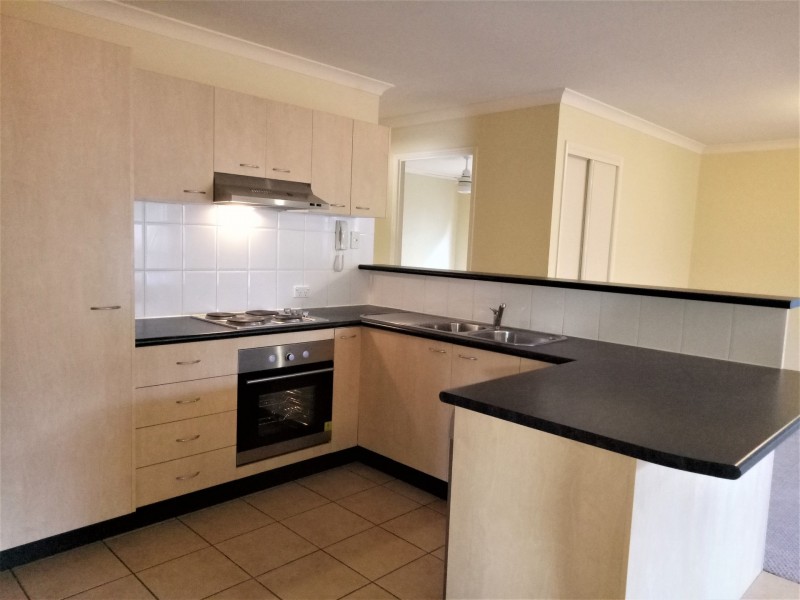 16/1-15 Santa Isobel Blvd, Pacific Pines QLD 4211