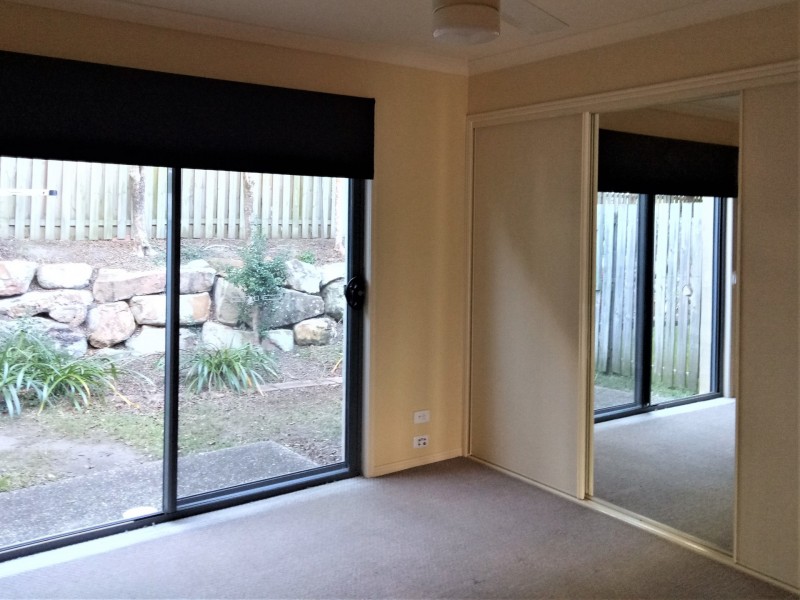 16/1-15 Santa Isobel Blvd, Pacific Pines QLD 4211