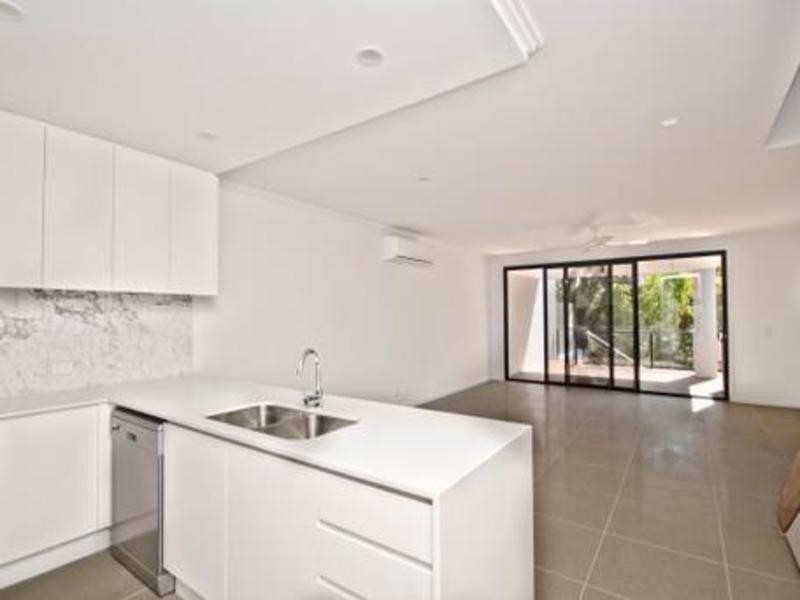 51 Evergreen View, Robina QLD 4226