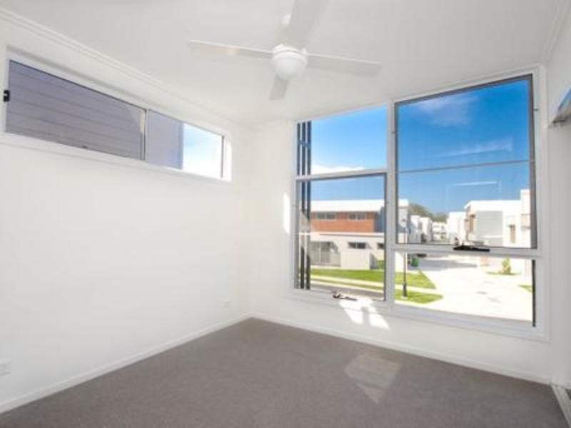 51 Evergreen View, Robina QLD 4226