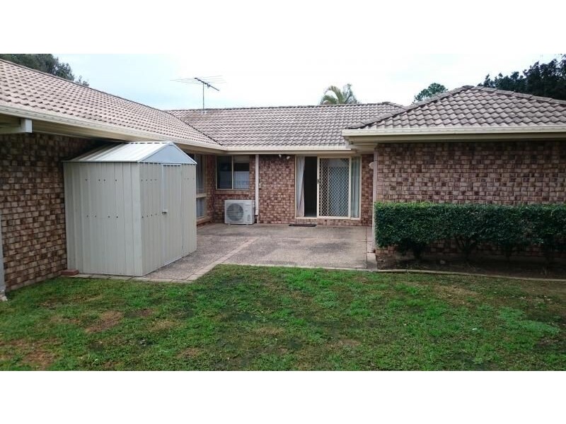 8 Michelangelo Cres, Mackenzie QLD 4156