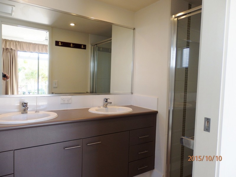 20/1 Acacia Court, Robina QLD 4226