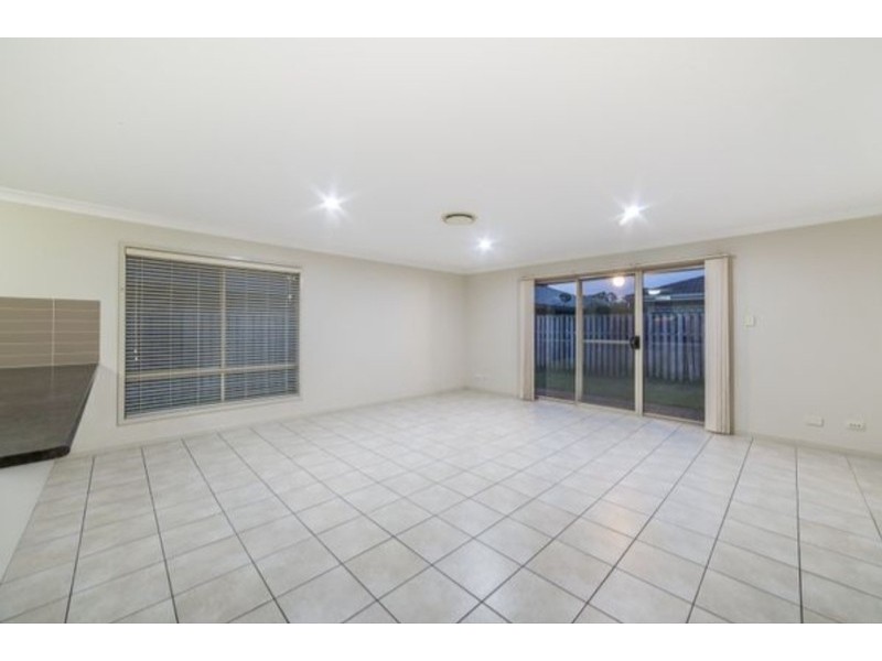 22 Aviation Avenue, Upper Coomera QLD 4209