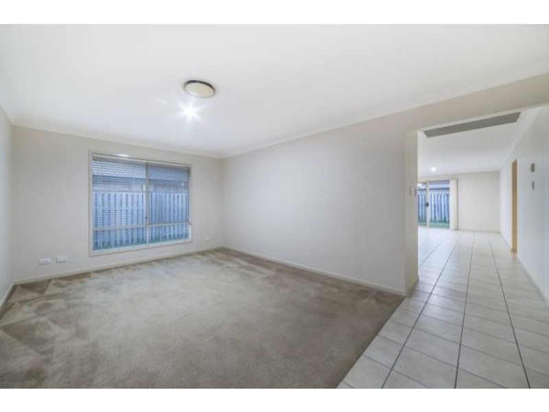 22 Aviation Avenue, Upper Coomera QLD 4209