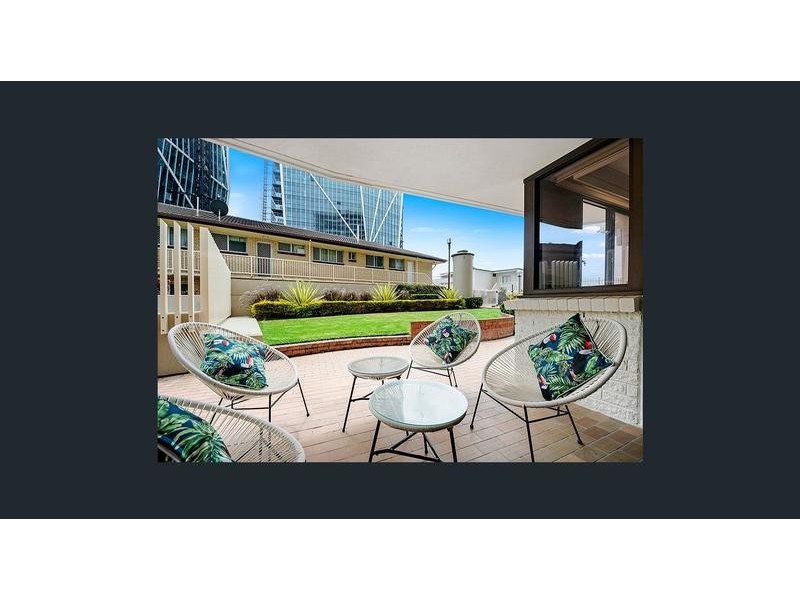 50 Old Burleigh Road, Surfers Paradise QLD 4217