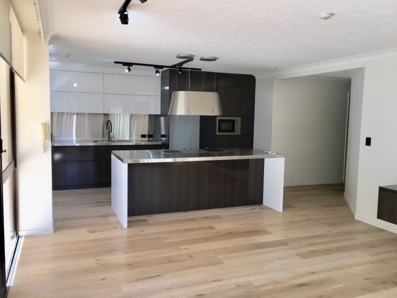 50 Old Burleigh Road, Surfers Paradise QLD 4217