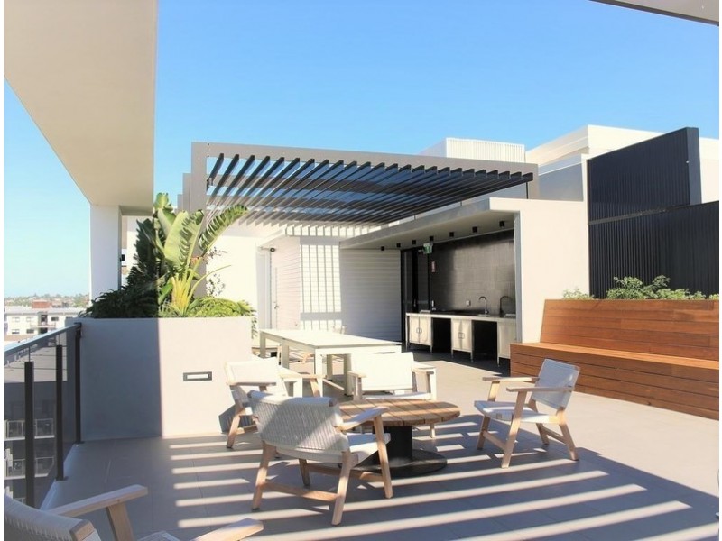 8/28 Wolseley Street, Woolloongabba QLD 4102