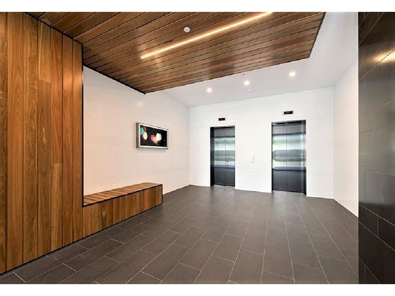 8/28 Wolseley Street, Woolloongabba QLD 4102