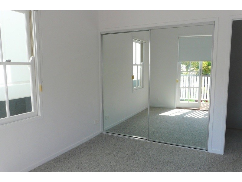 1/28 Wolseley Street, Woolloongabba QLD 4102