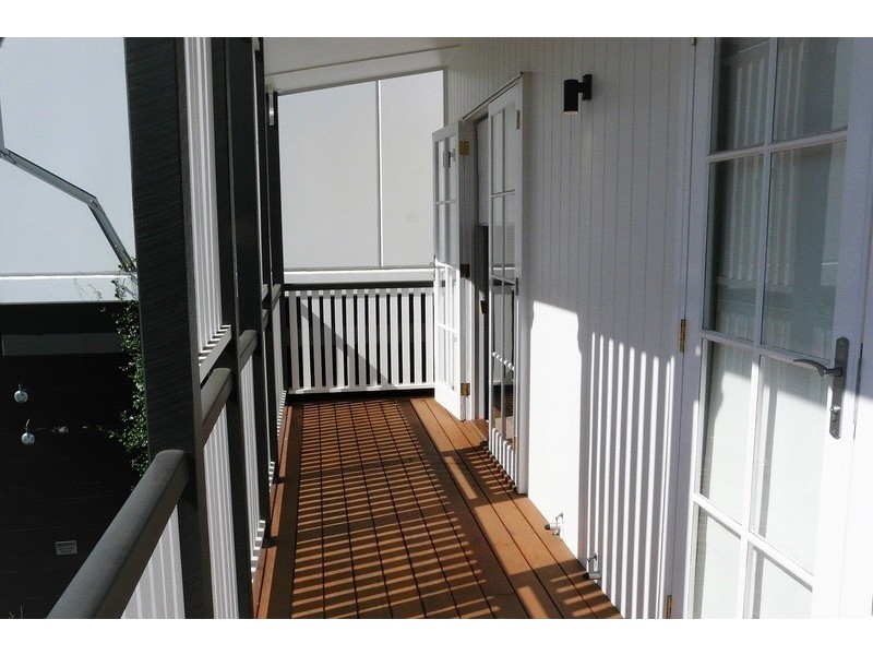 1/28 Wolseley Street, Woolloongabba QLD 4102