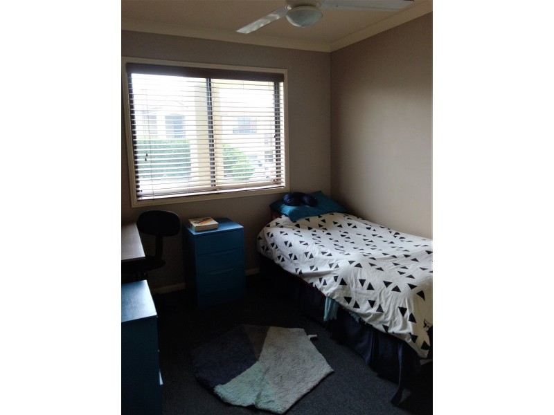 Pacific Pines QLD 4211